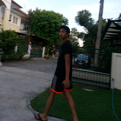 inkryz's profile picture. Aduh gw dimarahin