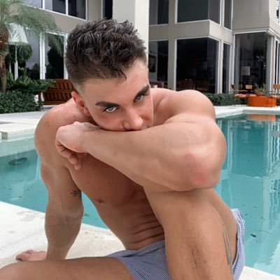 🔞 🔥To see more, check my Onlyfans 🇪🇸🇺🇸 mr_mccartney_ insta