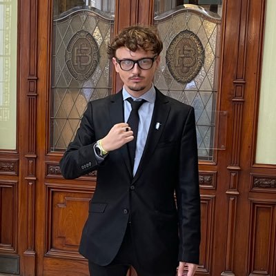 🇦🇷Libertario del 56%. Fundador de Juventud Libertaria (2021) y Juventud de La Libertad Avanza CABA (2023).