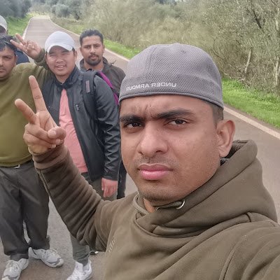 kf7299044's profile picture. 