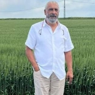 Aytac_01_07's profile picture. KENDİ HALİNDE HAYATI YAŞAYAN.GÜZEL OLAN HERŞEYİ SEVEN
@Terazi