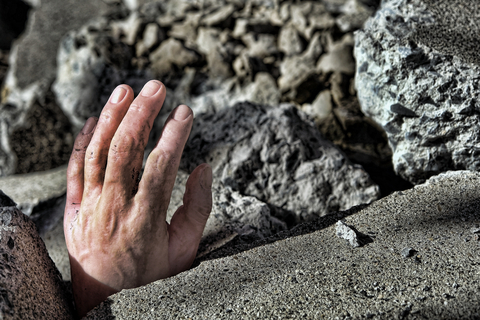 / WE FOLLOW BACK / Out of the rubble, Christ saved me! Trusting in God is wonderful! (Assoc. of @can2009)