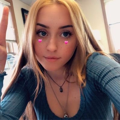 evva_lynn's profile picture. trying to live life to the fullest 💕 - 
👻 evva.lynn