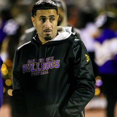Father of Adam & Zack, Owner of East Bay Liquors, Defensive Line Coach for Oakland Tech Bulldogs. 49er, Warriors, Sharks, Cal 🏈 & Kentucky 🏀 fan #FJF
