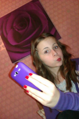 if you have swag then FOLLOW me and i'll follow back!!!!:) I loooooooove 1D!!!!!:)xx!