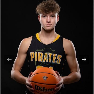 Topsail High School/NC | 4.2 GPA | C/O 2026 6’1 SG/SF 180 lbs | 910-409-9415