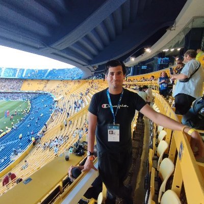 Periodista deportivo. Creyente. @AscensoSentimi2 mi gran proyecto desde 2019. FELIZ de ser parte de @EditemosPes 
Trabajo en @revistaascenso y @vermudeportivo