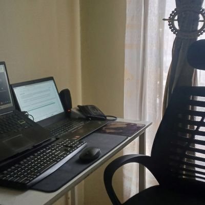 pakarez's profile picture. rezacloud