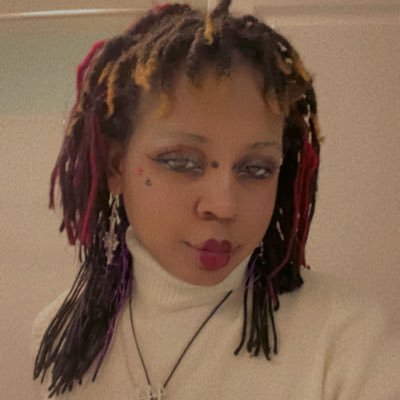 ebonygoddess777's profile picture. ✵ ✵ 23 ✵ ✵ Aries ✨| ✨ ethereal soul + 4/20 daydreams | 🖤 lifestyle + fashion muse | manifesting visions + sipping tea ✵~ °.✩┈┈∘*┈┈*∘┈┈✩.°.