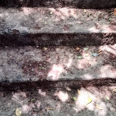 jouhin50319's profile picture. 拠点は愛媛。2025年、みっつめの上演がはじまります。
11月23日(日)■Ishizuchi倉庫
「とうさんがしんぱい」音楽演奏とドラマリーディング
作・演出・出演／鈴江俊郎・演奏／武田詩乃（おとじかん）
出演／城間里沙子

三本連続上演企画「この世界と風と」の一本です。
他２本は室屋和美・南出謙吾による作・演出。