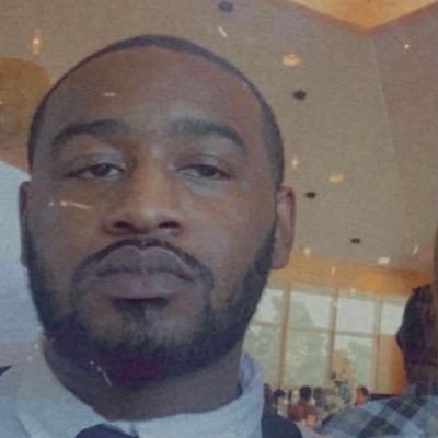 Shakbets's profile picture. Casual Gambler.