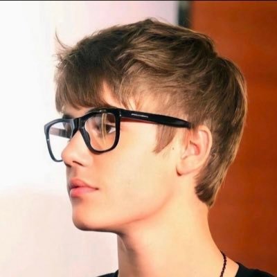 B1EBERXLEE Profile Picture