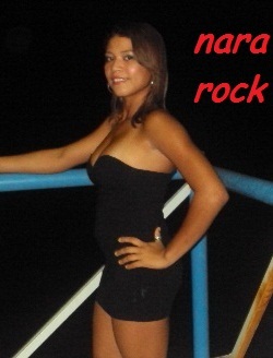 17 anos-macauense-tourina. sou eu, q vem toda linda sair zuar na pista  to esperando por vc, sou eu, jeito d menina com beijo q fascina agente ja tem tudo ave.