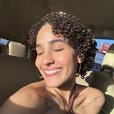 los5pesos's profile picture. hopefully i'll have a smoke sesh with 5sos one day