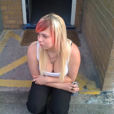 Profile Picture of Leanne Bump Pearson (@leannepearson2) on Twitter