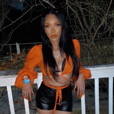 30,♑️ Chattanooga Born,Ga Currently 📍 Aspiring Veterinarian 🐾🐾 Retired Dancer 🩰 Crazy 😜 Sexy 😉 Cool 😎. (4’11)