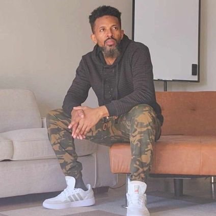 therjp360's profile picture. Nightlife // Music // Culture

                                                               Writer - Photographer