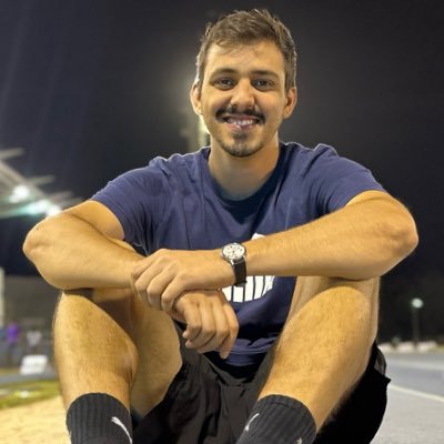 natural de Garça-SP, jornalista formado pela PUC-SP, repórter na @CazeTVOficial, esportes olímpicos e amenidades.