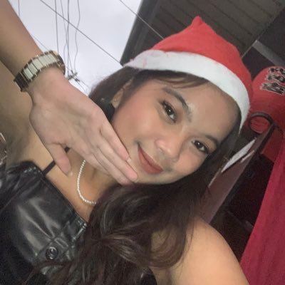 carleily's profile picture. gotta go --- @thaaprivshii