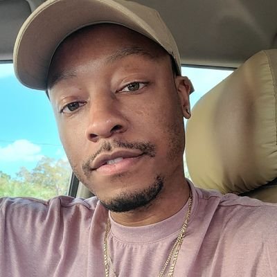 ShanepagnePapi Profile Picture