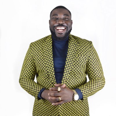 JoshuaAlufa's profile picture. I Trade Options 📈& help entrepreneurs build systems that create, communicate, & cashflow million dollar messages