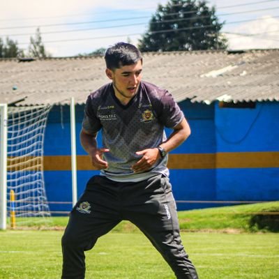 Hincha de Millonarios FC.💙🤍🪄
Preparador físico.🏋️‍♂️
Analista Táctico.⚽
Instagram:  https://t.co/zSVPqjLIBS