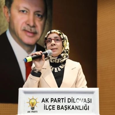 iş insani 
Ak parti kadın kolları yönetim 
Kedfe Tanıtım Medya Başkanı 
Dilovasi Erzurumlular Derneği kadın kolları Başkanı
 Dilovasi kadın Eli koprf  Başkani