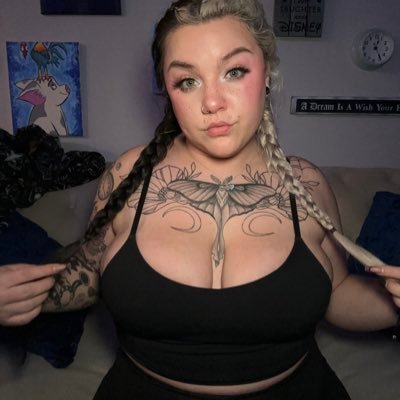 18+ 🔞 Pan 🏳️‍🌈 / Curvy XXX Creator / DM for collabs (Verified creators only) 🥰 I answer DMs on 👇🏼