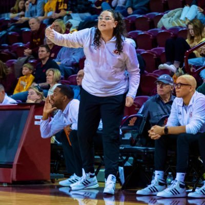 Energy. Passion. Loyalty. LOVE.🤸🏻‍♂️✨ @CMUWBBall Assistant Coach&Recruiting Coordinator 🔥⬆️ @MarquetteWBB Alumna🏀 •2023 @WBCA1981 Thirty Under 30 Honoree•