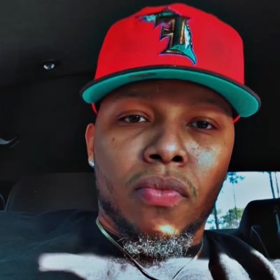 IG: __xSmoove IG: xSmoove_Kutz Snap:Bshaw_25 TikTok:B_SHAW25 Twitch:B_SHAW25 PSN:B_SHAW25