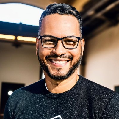 WesleyCodeCraft's profile picture. Software engineer focused on Golang, Rust and Generative AI.