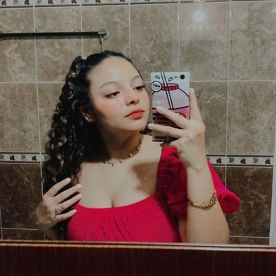 alee_tosca's profile picture. XXII 🙋🏻‍♀️| ⛑🚑| 🧪👩🏻‍🔬