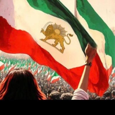اگر ایران بجز ویرانسرا نیست/من این ویرانسرا را دوست دارم اگر تاریخ ما افسانه رنگ است/من این افسانهها را دوست دارم