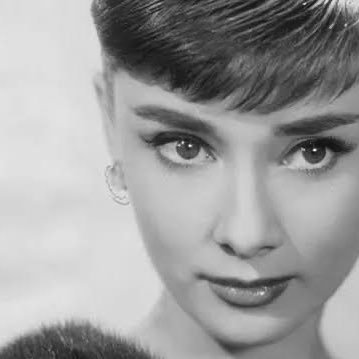 w_crjq's profile picture. 