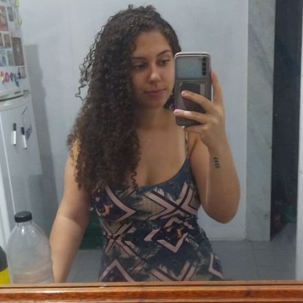 _ManuPeixoto_'s profile picture. Tentando NN morrer asfixiada por essa rede