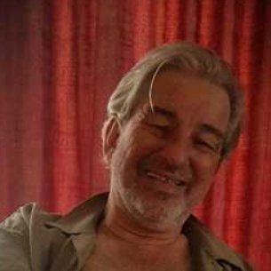 Ex ICT-consultant, pensionado but still developing. Very Optimistic Person.
Live and let live.
F1/Max
(Salon)socialist. Zeker geen vriend van FVD en ON.