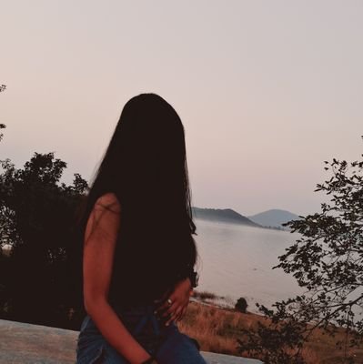 EktaSri76646402's profile picture. 👻-ektasri5472