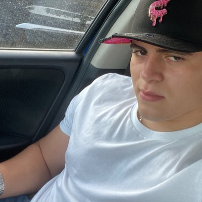 TavoEscobedo6's profile picture. myself!