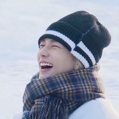 yanhan79319372's profile picture. 