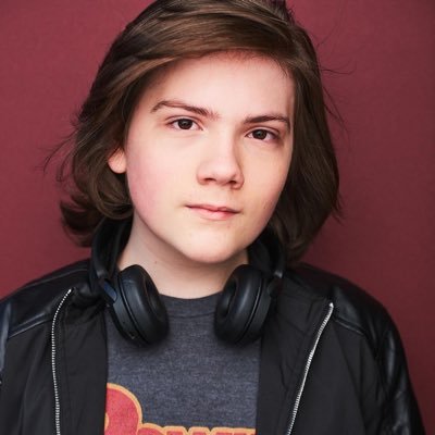 Hi, I'm a neurodiverse actor, singer, musician, dancer —from Michigan, in NYC. Precollege voice student at Manhattan School of Music.