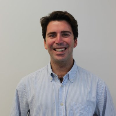 CEO y fundador de NEWE.
Atacando el consumismo a nivel nacional, posteriormente europeo y quién sabe si en un futuro mundial.