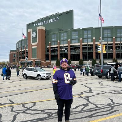 johnhooper_1's profile picture. Mainly filling your feed with  tweets about @vikings, @ukvikings and @manutd #skol @dandangeologman ❤️