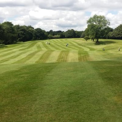 18 hole Par 67 golf course in Rochdale ⛳️   Affordable golf & weekend tee times availability 🏌️‍♂️