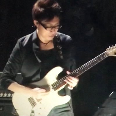 【Guitarist】Berklee音楽院2007卒。Works【新山詩織.DEAN FUJIOKA.遊助.初音ミク.奏大翔（川上大輔）.山猿.VOJA-tension.サラオレイン.龍が如く5. Tokyo Disney Sea etc.】 #龍が如く5 『#ばかみたい 』のギター弾いてる者です🎸