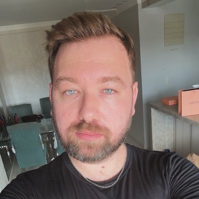 Computer Science geek and astronomy lover! Into Distributed Systems (especially databases) and iOT. Scala Engineer