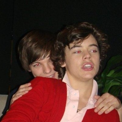 ls_diningtable's profile picture. harrie, louie and larrie, obviously. OT5 💚💙🇮🇪💛❤️