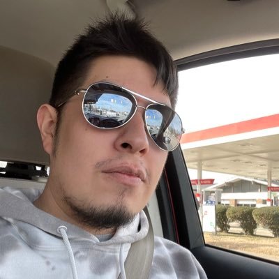 Just a streamer, trying to grow my community and meet lots of gamers along the way. Join me on my twitch stream https://t.co/PxPXND1ak1