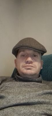 NealMcgloi4900's profile picture. I  love to settle down to a cup of tea and an old-fashioned chat. And the spare time I have is spent in study and art . People are important.