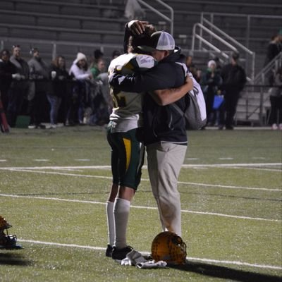 Assistant Football Coach @KearneyCatholic Hastings College. Clarkson College. PTA