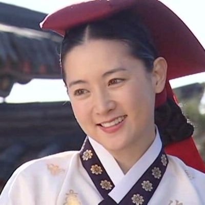 ته جانگ گئوم هستم نخستین پزشک زن سلطنتی در تاریخ کره 

dr💉👩‍⚕️🩺🥼